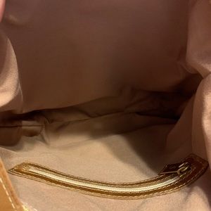 Sseko zip-top Shopper Crossbody